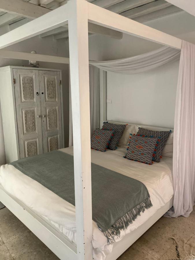 Dar Camelia Bed & Breakfast Tiro Exterior foto