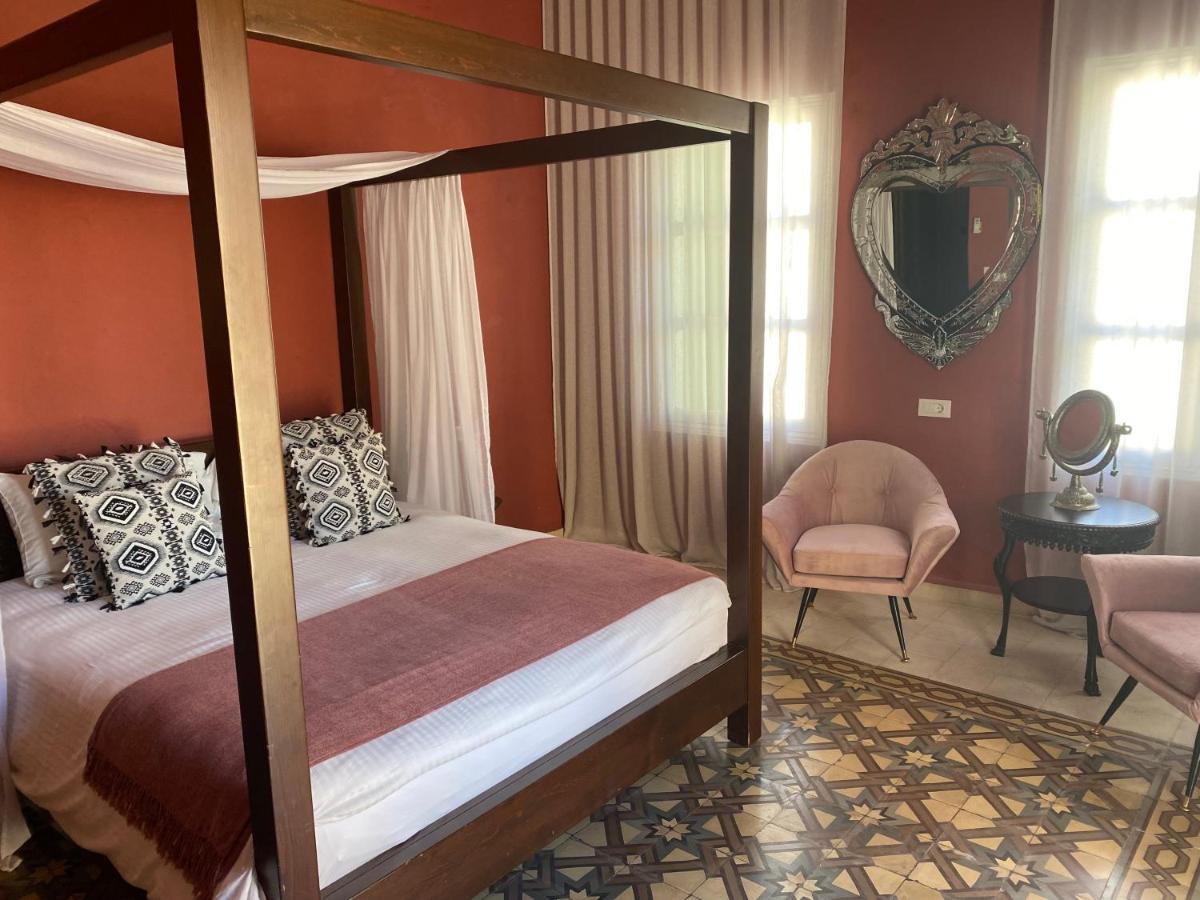 Dar Camelia Bed & Breakfast Tiro Exterior foto